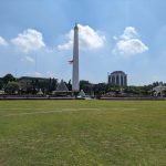 英雄記念塔（Monumen Tugu Pahlawan）